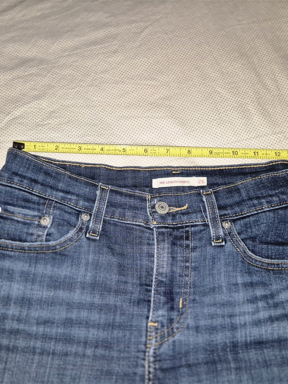 Levis Med Lenth - Picture 5 of 7
